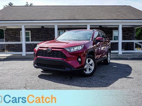 Used 2019 Toyota RAV4 XLE w/ Convenience Package image 1