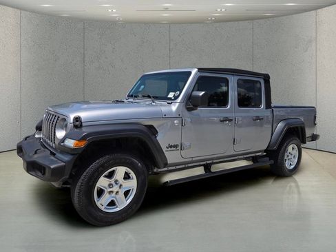 Used 2020 Jeep Gladiator Sport w/ Quick Order Package 24S AWD/4WD image 9