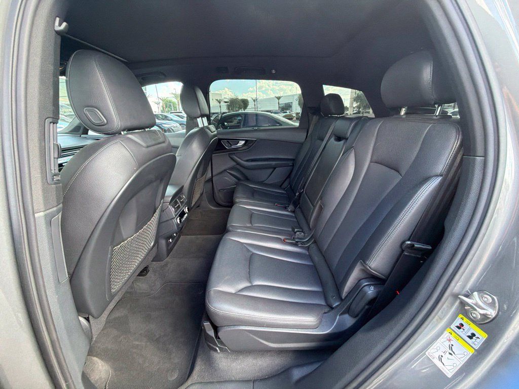 Used 2018 Audi Q7 3.0T Prestige w/ Prestige Package AWD/4WD image 8