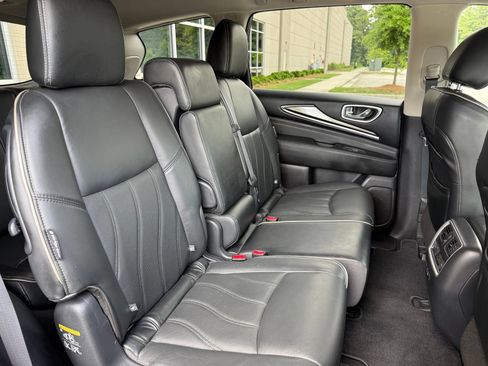 Used 2019 INFINITI QX60 Luxe w/ Essential Package AWD/4WD image 42