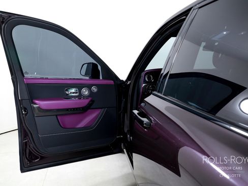 Certified 2025 Rolls-Royce Cullinan Black Badge image 11