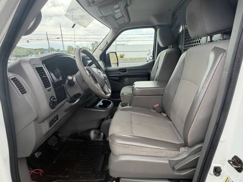 Used 2016 Nissan NV 2500 SV w/ Technology Package RWD image 39