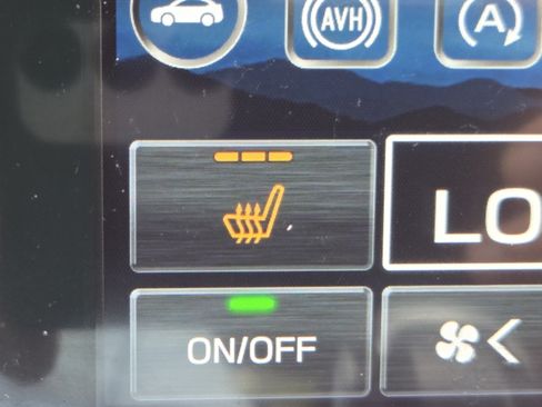 Used 2024 Subaru Outback Premium AWD/4WD image 5