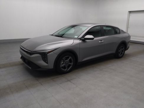 Used 2025 Kia K4 FWD image 2