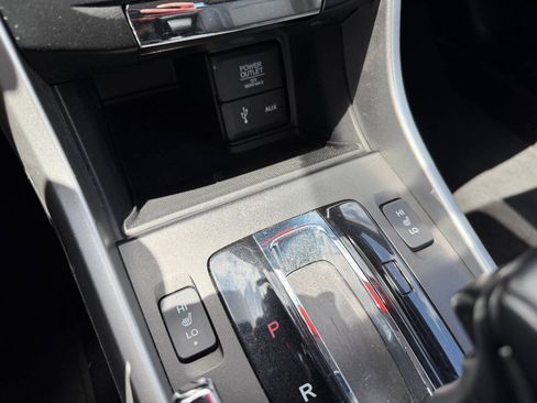 Used 2015 Honda Accord EX-L image 18