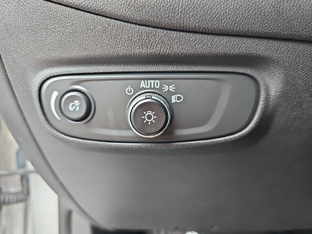 Used 2021 Chevrolet Equinox LT FWD image 29