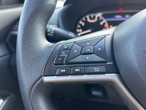 Used 2023 Nissan Altima 2.5 SV image 16