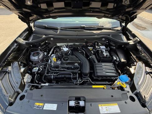 Used 2025 Volkswagen Taos S FWD image 26