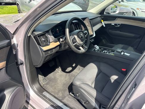 Used 2026 Volvo XC90 B6 Plus w/ Protection Package Premier AWD/4WD image 23