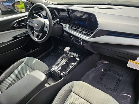 New 2026 Chevrolet Trax LT w/ Driver Confidence Package FWD image 10