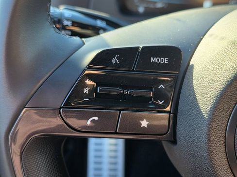 Certified 2025 Hyundai Elantra Sport image 20