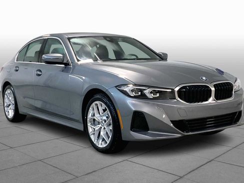 New 2025 BMW 330i xDrive Sedan w/ Premium Package image 2