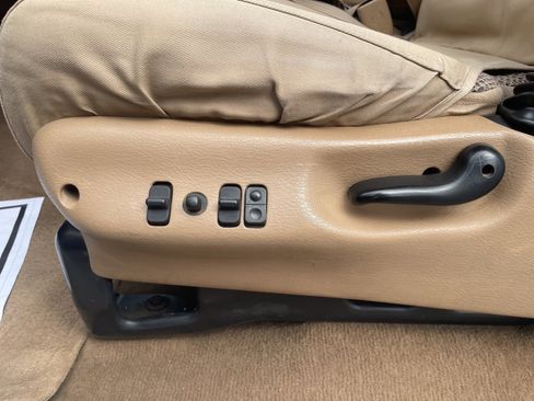 Used 2000 Dodge Ram 2500 Truck SLT image 12