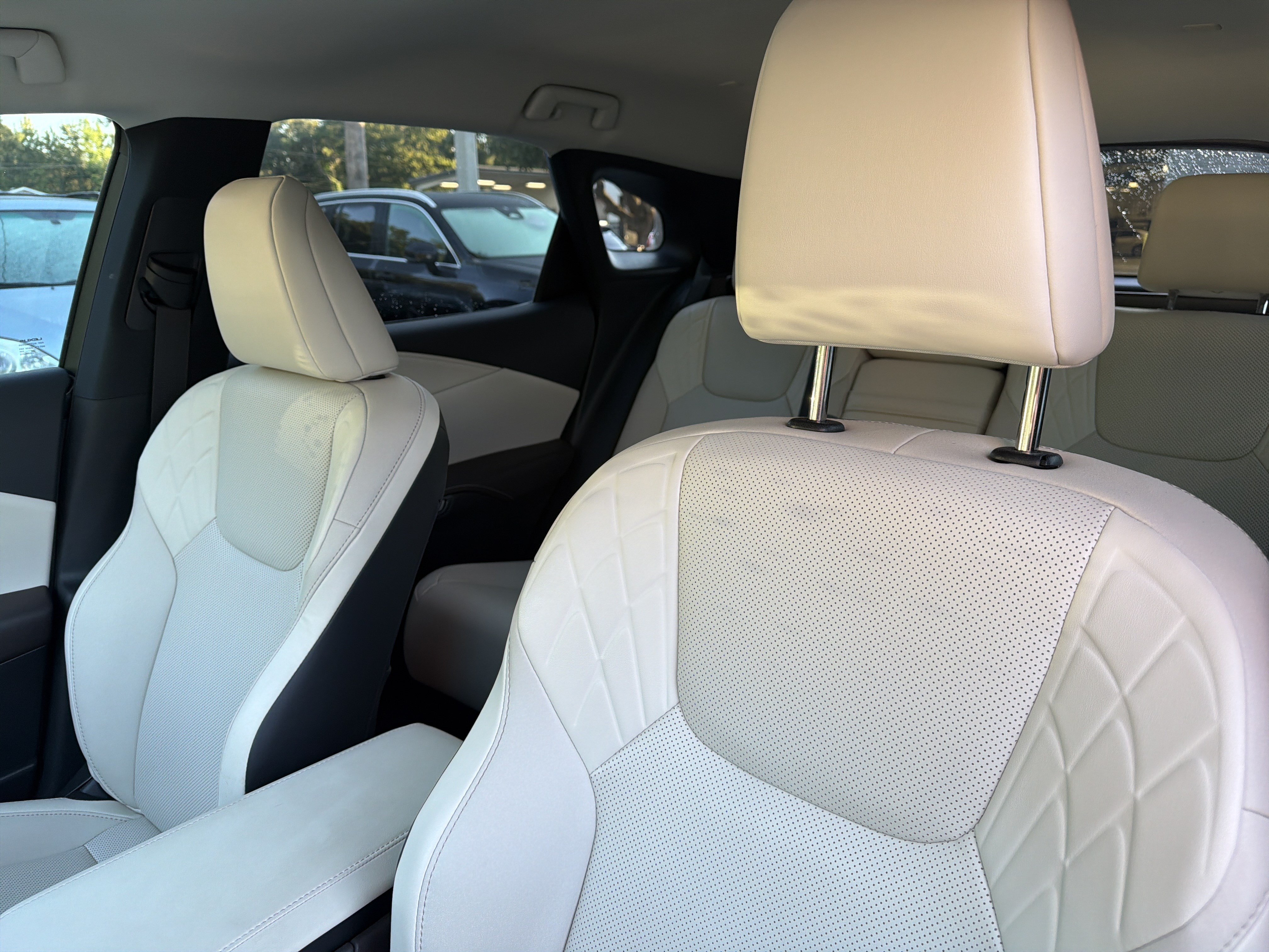 Certified 2024 Lexus RX 350 FWD w/ Technology Package image 3