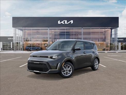 New 2025 Kia Soul LX image 1