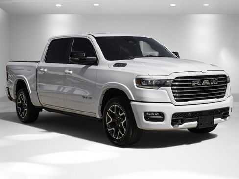 Used 2025 RAM 1500 Laramie w/ Laramie Southwest Edition AWD/4WD image 6