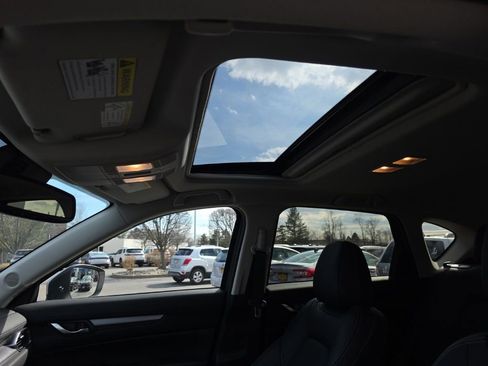 Used 2025 MAZDA CX-5 AWD 2.5 S w/ Preferred Package image 23