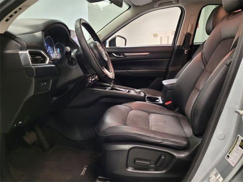 Used 2018 MAZDA CX-5 Touring image 12