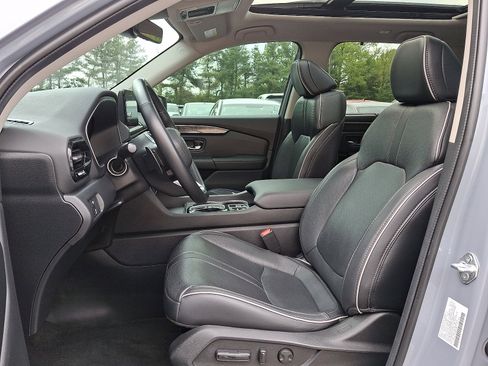 Used 2024 Honda Pilot Elite image 14