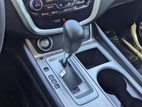 Used 2018 Nissan Murano S image 29