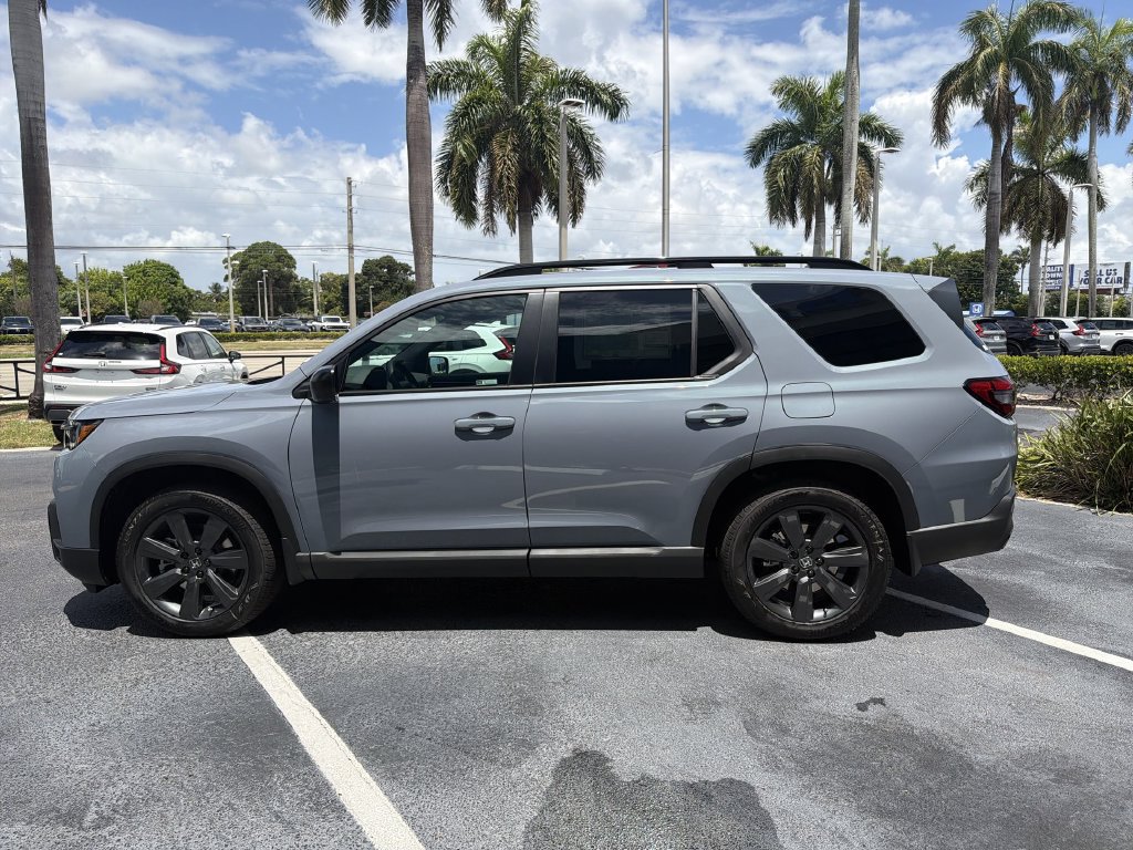 New 2026 Honda Pilot Sport image 5