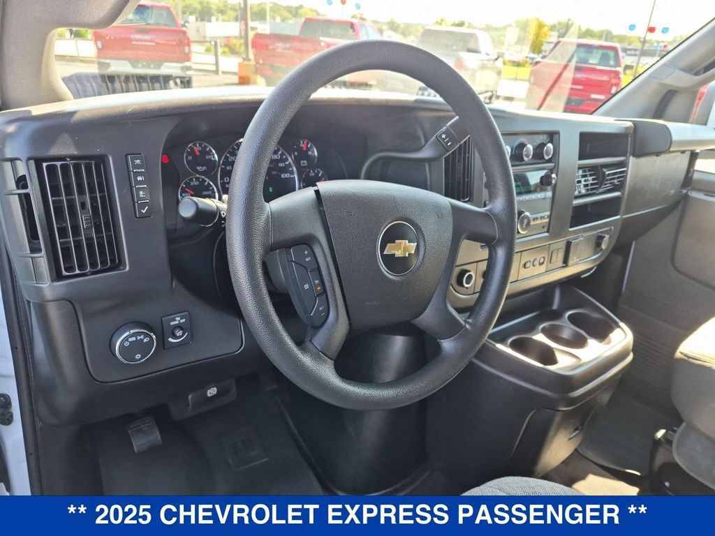 Used 2025 Chevrolet Express 3500 LT w/ LT Preferred Equipment Group RWD image 12