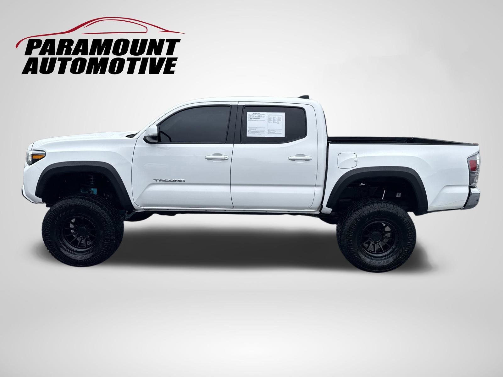 Used 2022 Toyota Tacoma TRD Off-Road AWD/4WD image 4
