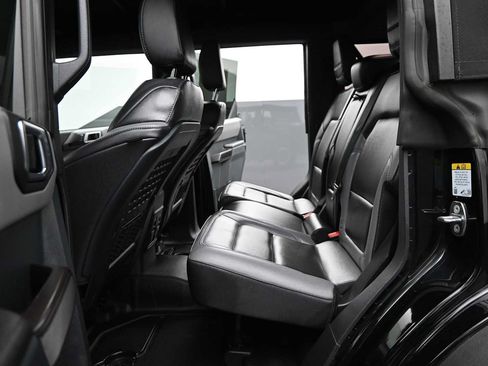 Used 2024 Ford Bronco Black Diamond w/ Sasquatch Package AWD/4WD image 14