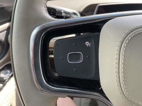 Used 2024 Lincoln Nautilus Reserve w/ Equipment Group 202A image 28