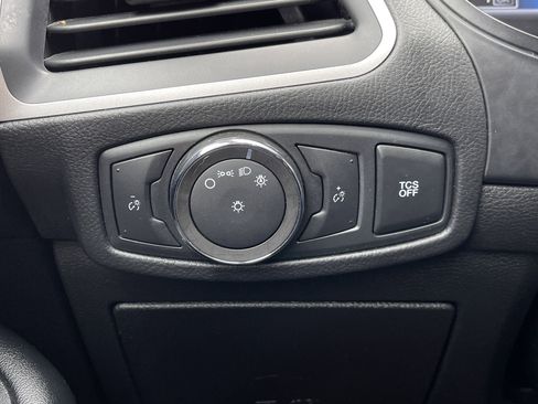 Used 2022 Ford Edge SEL image 19