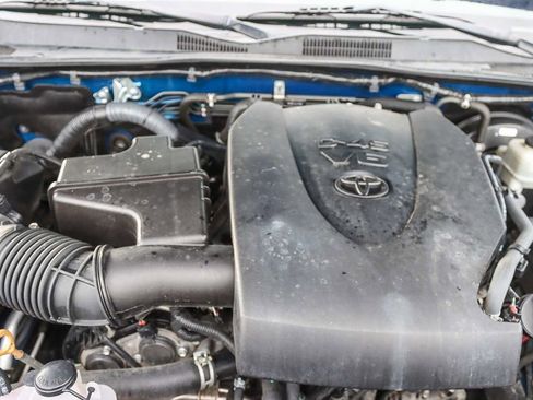 Used 2017 Toyota Tacoma TRD Sport w/ Tow Package image 55