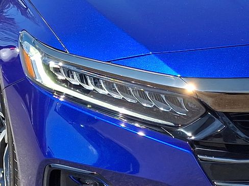 Used 2022 Honda Accord Sport image 9