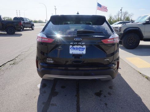 Used 2024 Ford Edge SEL w/ Convenience Package AWD/4WD image 4