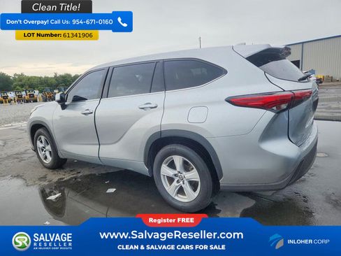 Used 2021 Toyota Highlander L FWD image 3