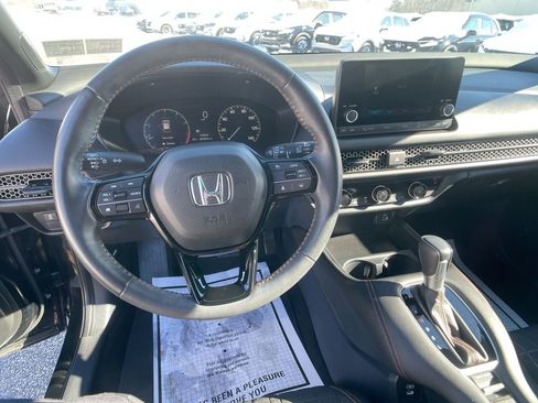 Used 2024 Honda HR-V Sport image 14