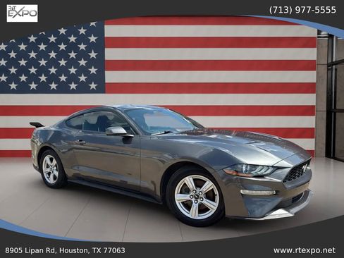 Used 2018 Ford Mustang Coupe image 1