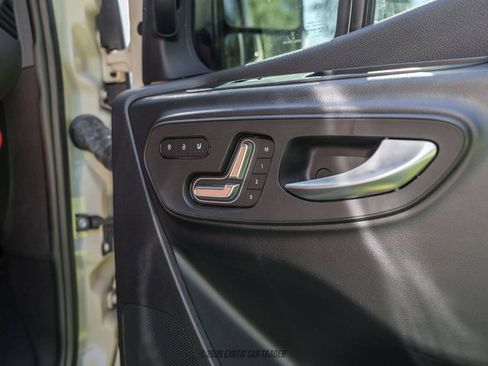 Used 2024 Mercedes-Benz Sprinter 2500 image 37