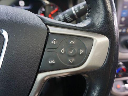 Used 2020 GMC Acadia Denali w/ Technology Package image 9