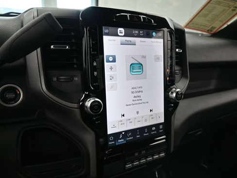 Used 2024 RAM 3500 Tradesman image 24