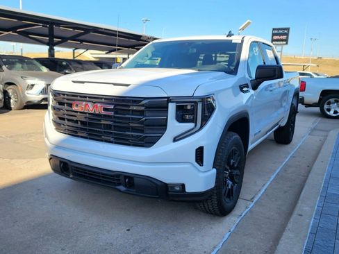 New 2026 GMC Sierra 1500 Elevation image 8