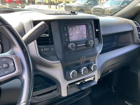 Used 2024 RAM 3500 Tradesman w/ Chrome Appearance Group AWD/4WD image 6