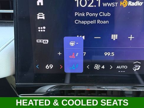 Used 2025 Lincoln Nautilus Reserve AWD/4WD image 14