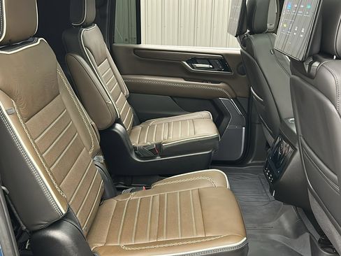 Used 2025 GMC Yukon XL Denali Ultimate image 38