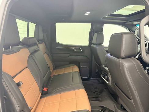 Used 2023 Chevrolet Silverado 1500 High Country image 22