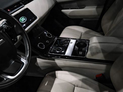 Used 2020 Land Rover Range Rover Velar R-Dynamic S AWD/4WD image 19
