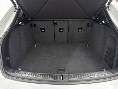 Used 2022 Porsche Macan image 24