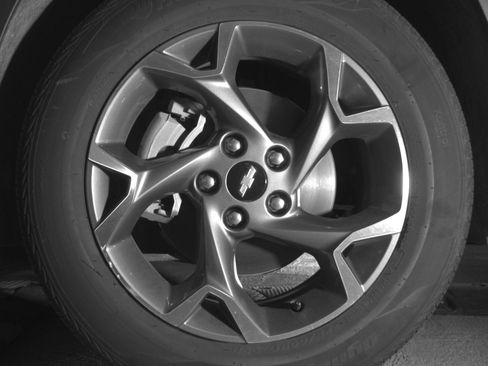 Used 2025 Chevrolet Trax LT FWD image 12