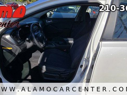 Used 2012 Kia Optima Hybrid image 31