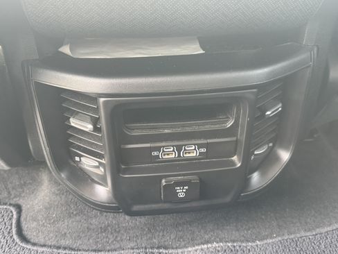 Used 2022 RAM 1500 Laramie AWD/4WD image 24