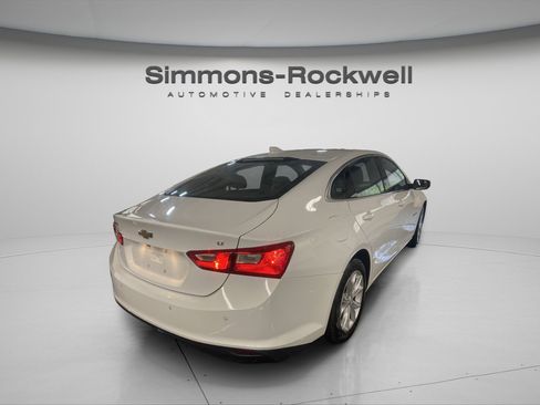 Used 2024 Chevrolet Malibu LT image 5